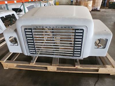 International Loadstar Hood