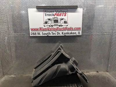 Freightliner Cascadia 125 Inner Fender