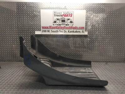 Mack Pinnacle CXU613 Inner Fender for a 2016 Mack CXU613