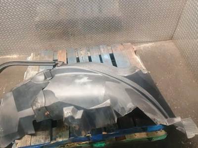 Volvo VNL Inner Fender