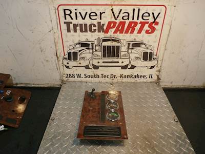 International 9400i Instrument Panel Cluster