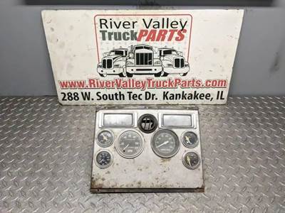 Ford LNT8000 Instrument Panel Cluster