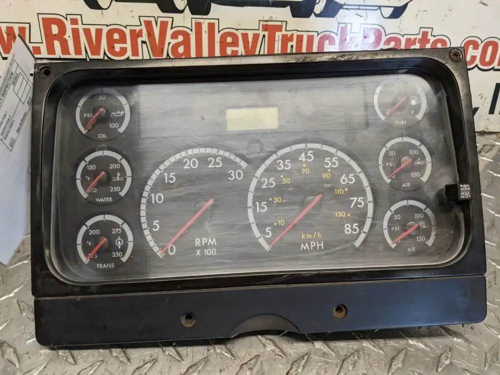 2001 Freightliner FL70 Instrument Panel Cluster For Sale Kankakee, IL 2200815