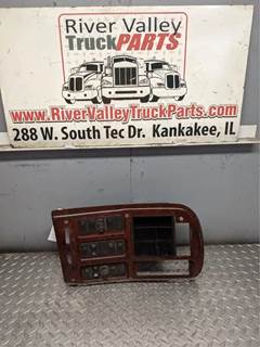 Mack CH613 Instrument Panel Cluster