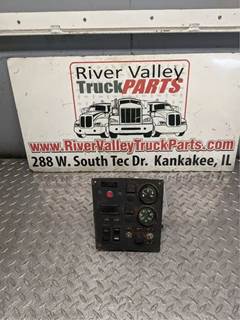 Mack DM690S Instrument Panel Cluster