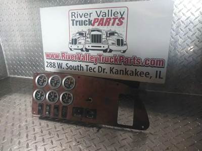 Peterbilt 387 Instrument Panel Cluster