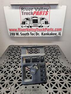 Peterbilt 579 Instrument Panel Cluster