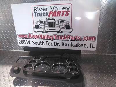 Peterbilt 579 Instrument Panel Cluster