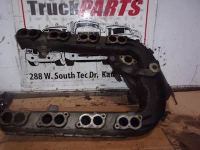 International VT365 Intake Manifold