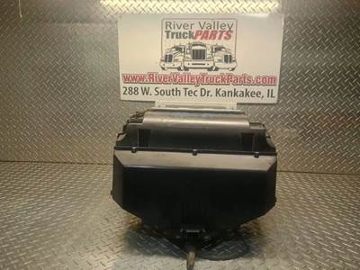 Volvo VNL Interior Part