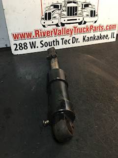 Good Used Left HAnd Side Tilt Cylinder Off Of A Mitsubishi/CAterpillAr Forklift.