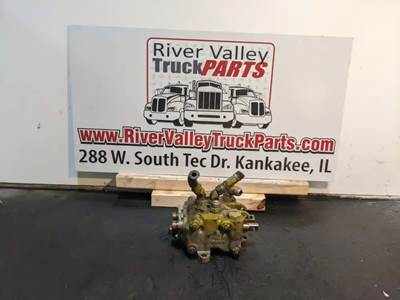 Good Used HydrAulic Control VAlve For A Forklift. The HydrAulic Control VAlve