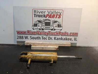 Good Used Cylinder For A Forklift. The Cylinder hAs Been visuAlly Inspected And