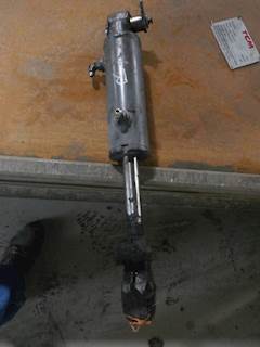 Good Used Right/Passengers Side Tilt Cylinder, No Cracks, Barrel, And Piston