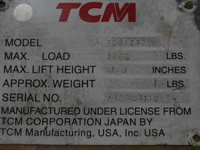 Good Used Left/Drivers Side Axle Shaft, 17" In Length, 28 splIne, 8 Bolt Flange.