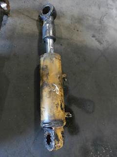 Good Used Right Side Tilt CylInder It Has Bean Repair But It Is In Good Shape