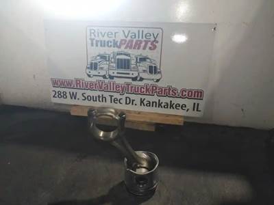Cummins ISB Piston / Rod for a 2009 Freightliner B2