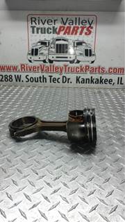 International MaxxForce 7 Piston / Rod for a 2010 International CE Bus