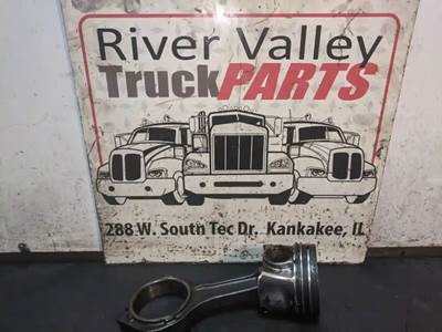 International MaxxForce 7 Piston / Rod for a 2009 Ic Corporation PB105