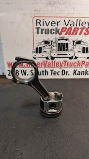 International VT365 Piston / Rod for a 2004 Ford F-650