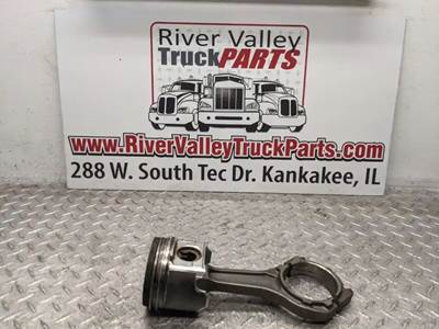 International VT365 Piston / Rod for a 2008 Ic Corporation PB105