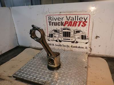 Mack E7 Piston / Rod for a 2002 Mack LE613