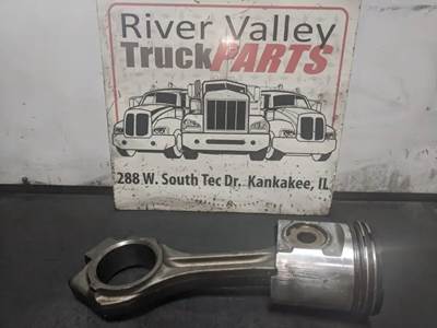 Mack E7 Piston / Rod