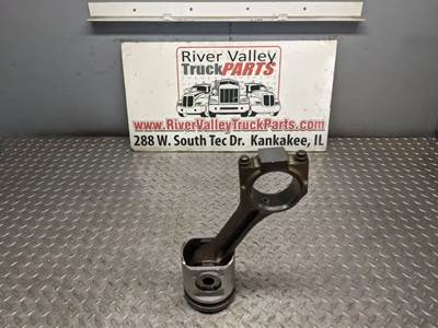 Mack E7 Piston / Rod for a 2001 Mack RD688S
