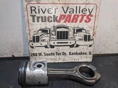 Mack E7 Piston / Rod for a 2000 Mack MR690S