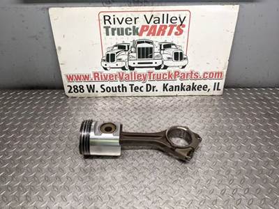 Mack E7-350 Piston / Rod for a Universal