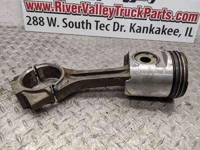 Mack E7 Piston / Rod for a 2002 Mack MR688S