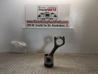 Mack E7 Piston / Rod