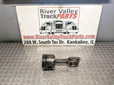 Mitsubishi 4M50-8AT8 Piston / Rod for a 2008 Mitsubishi FE83D