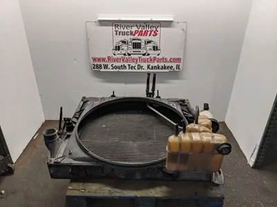 International DuraStar 4300 Radiator