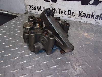Paccar MX-13 Rocker Arm for a 2013 Peterbilt 386 For Sale | Kankakee ...