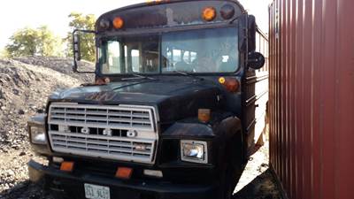 Ford B600 Salvage Truck