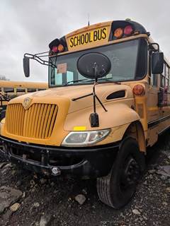 International CE Salvage Truck