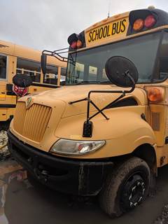 International CE Salvage Truck