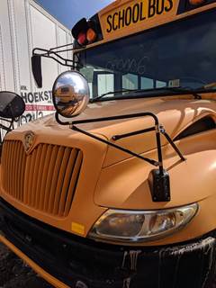 International CE Salvage Truck