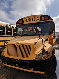 International CE Salvage Truck