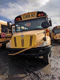 International CE Salvage Truck