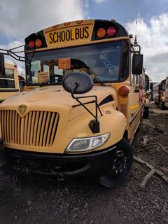 International CE Salvage Truck