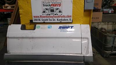 Freightliner Cascadia 125 Left Fairing