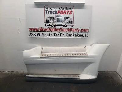 Freightliner Cascadia 125 Right Fairing