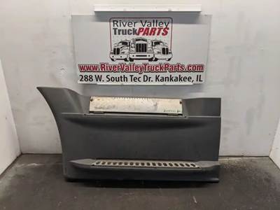 Freightliner Cascadia 125 Left Fairing