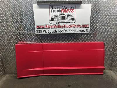 Freightliner Cascadia 125 Right Fairing