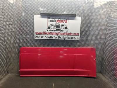 Freightliner Cascadia 125 Left Fairing