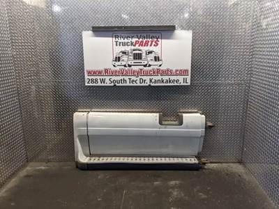 Freightliner Cascadia 125 Right Fairing