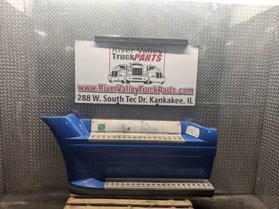 Freightliner Cascadia 125 Left Fairing