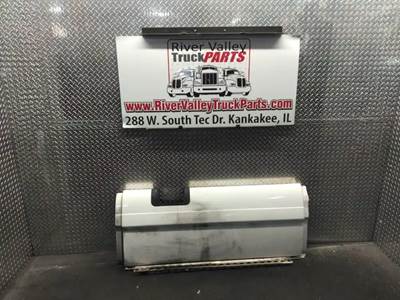 Freightliner Cascadia 125 Left Fairing